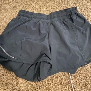 Lulu lemon hotty hot shorts (long)